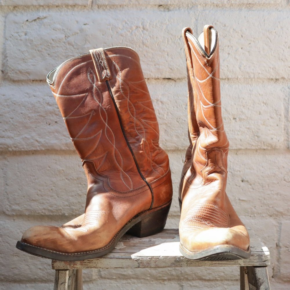 Vintage Mens Cowboy Boots Dan Post Tan Cow Leather - Simple Classic Style